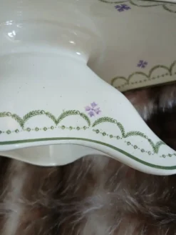 Saucière ancienne en Terre de fer Longwy
