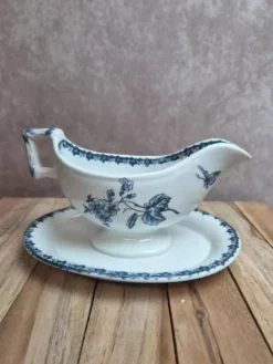 Saucière ancienne Sarreguemines forme Bambou – décor bleu non répertorié – terre de fer