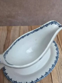 Saucière ancienne Sarreguemines forme Bambou – décor bleu non répertorié – terre de fer