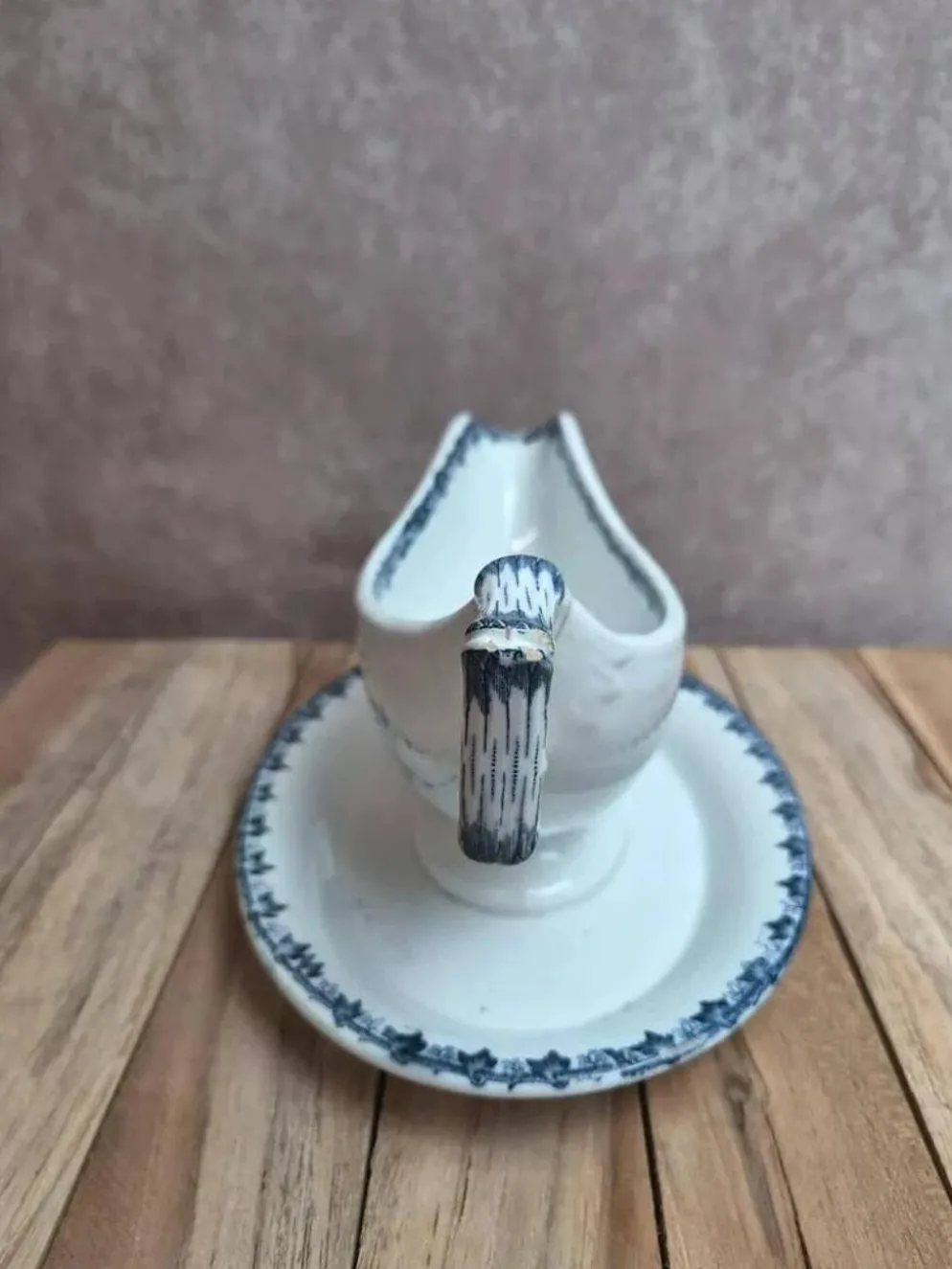 Saucière ancienne Sarreguemines forme Bambou – décor bleu non répertorié – terre de fer