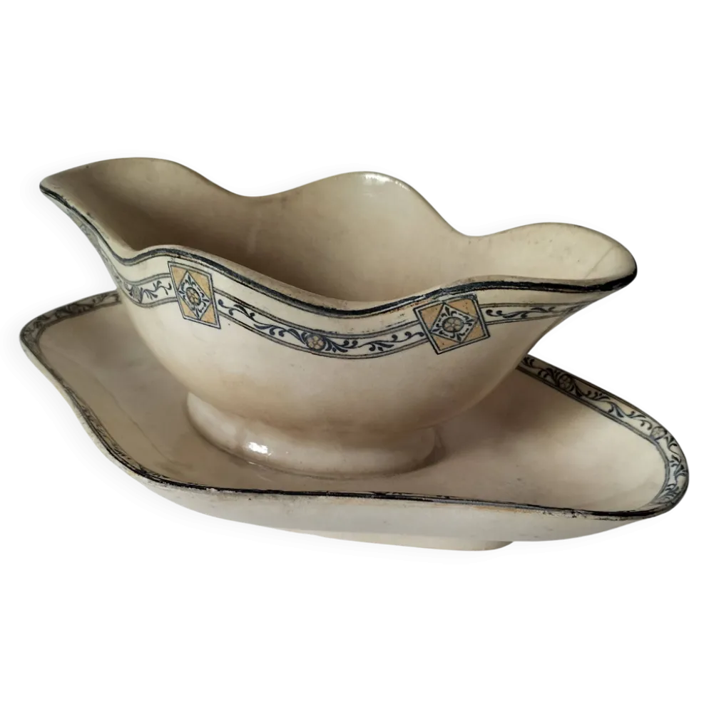 Saucière ancienne terre de fer E.C Salins modèle Royal