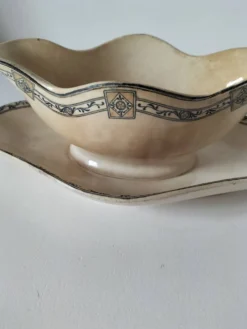 Saucière ancienne terre de fer E.C Salins modèle Royal