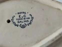 Saucière ancienne terre de fer E.C Salins modèle Royal