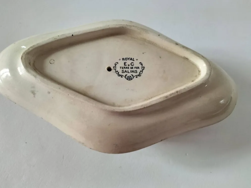 Saucière ancienne terre de fer E.C Salins modèle Royal