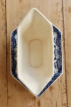 Saucière ancienne terre de fer Longchamp modèle Rouen XIXe