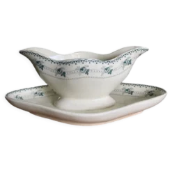 Saucière ancienne terre de fer modèle Alexandra