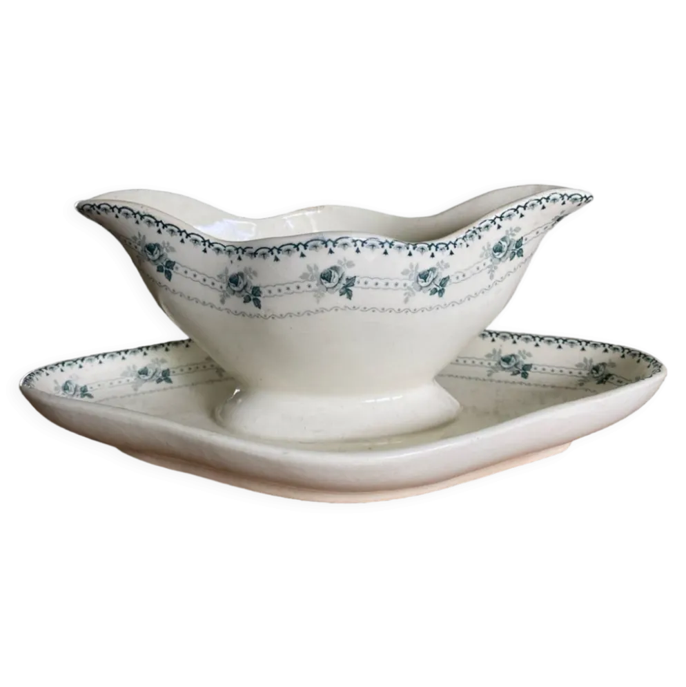 Saucière ancienne terre de fer modèle Alexandra