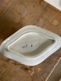 Saucière ancienne terre de fer modèle Alexandra