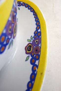 Saucière Art Déco, décor stylisé coloré, faïence Boch la Louvière