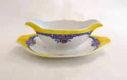 Saucière Art Déco, décor stylisé coloré, faïence Boch la Louvière