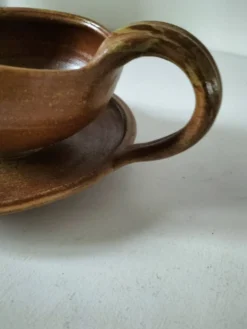 Saucière artisanale en grès