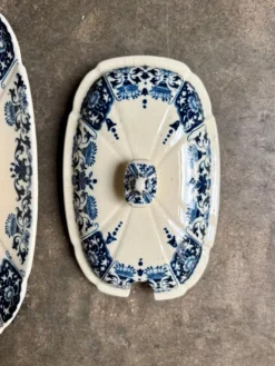 Saucière avec couvercle Gien en terre de fer bleue, service 