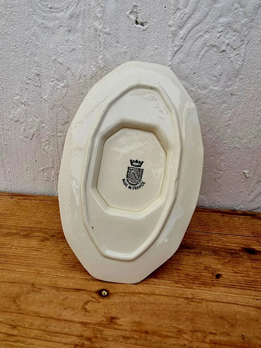 Saucière beige et dorée Saint Amand vintage