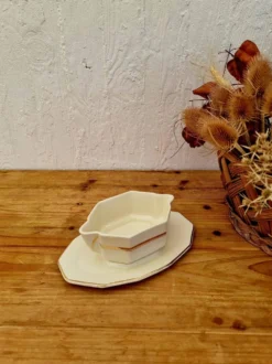 Saucière beige et dorée Saint Amand vintage