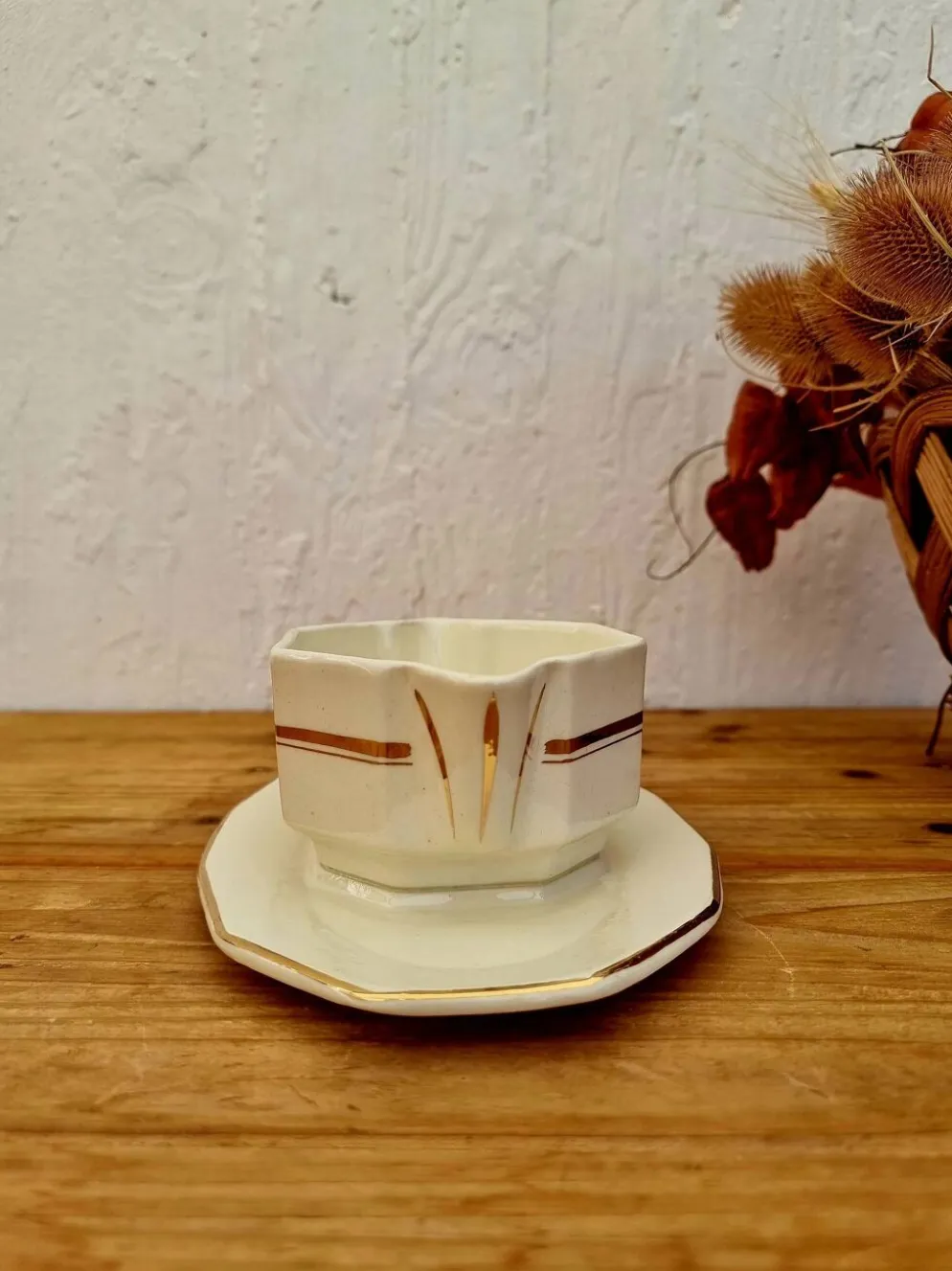 Saucière beige et dorée Saint Amand vintage