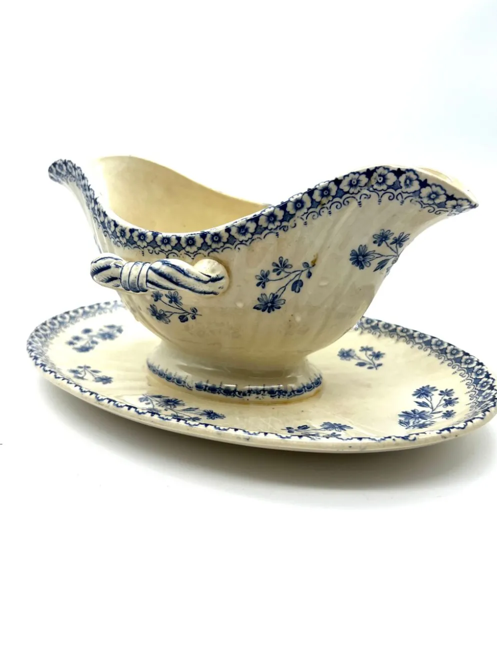 Saucière blanche et bleu en faience terre de fer Boch Frère model Astre