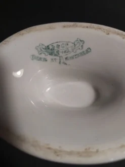Saucière blanche terre de fer Creil et Montereau fin XIXème