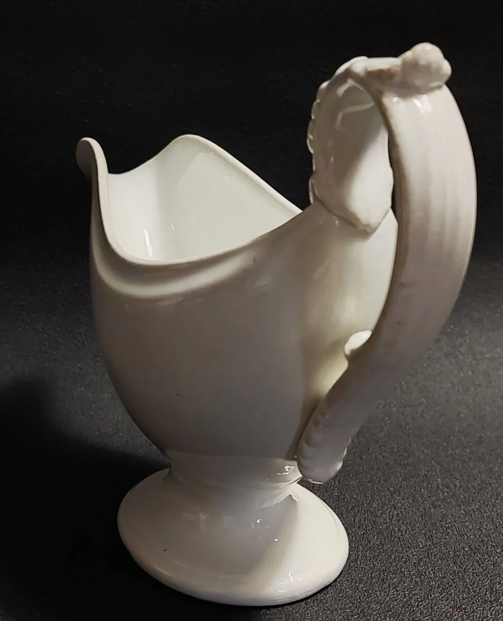 Saucière blanche terre de fer Creil et Montereau fin XIXème