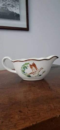 Saucière Digoin Sarreguemines décor peint à la main de gibier d'eau