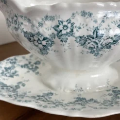 Saucière en faïence de Maastricht modèle Clara