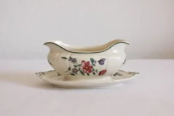 Saucière en faïence vintage 