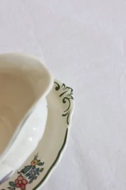 Saucière en faïence vintage 