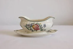 Saucière en faïence vintage 