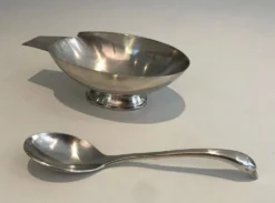 Saucière en forme de cygne en métal argenté