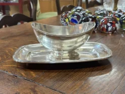 Saucière en métal argenté de la marque ERCUIS des années 1950