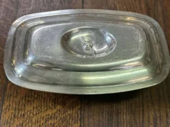 Saucière en métal argenté de la marque ERCUIS des années 1950