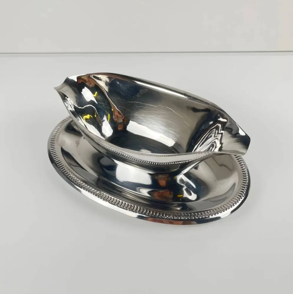 Saucière en métal style empire, couleur argenté