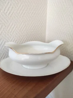 Saucière en porcelaine