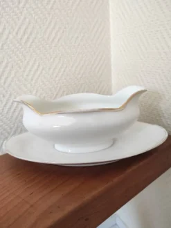 Saucière en porcelaine