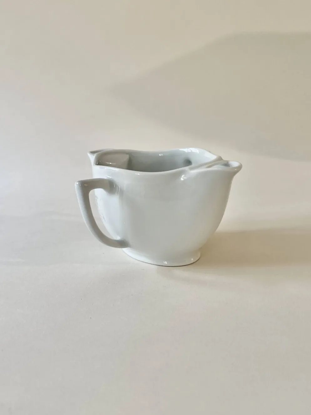 Saucière en porcelaine de Limoges