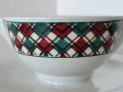 Saucière en porcelaine opaque décor carreaux