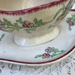 Saucière en terer de fer polychrome 
