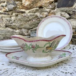 Saucière en terer de fer polychrome 