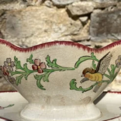 Saucière en terer de fer polychrome 