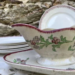 Saucière en terer de fer polychrome 
