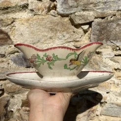 Saucière en terer de fer polychrome 