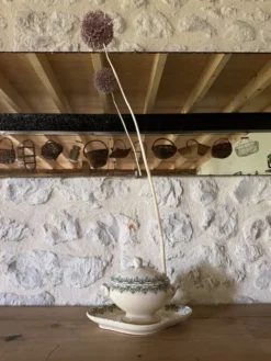 Saucière en terre de fer H.Boulenger