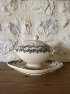 Saucière en terre de fer H.Boulenger