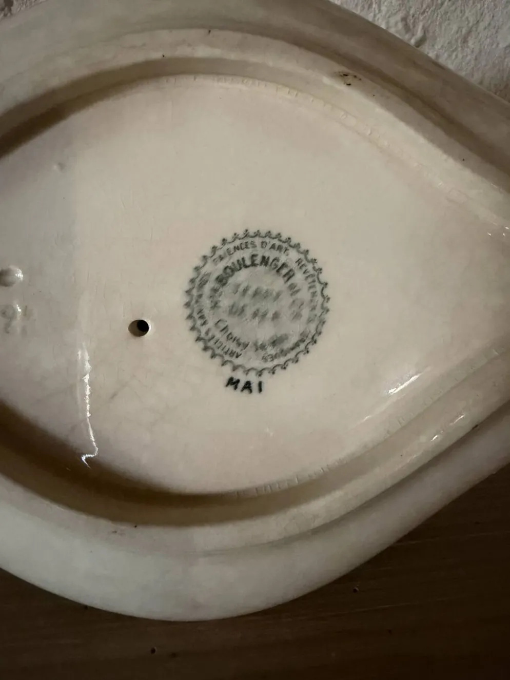 Saucière en terre de fer H.Boulenger