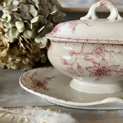 Saucière en terre de fer Lunéville modèle Hollandais