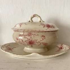 Saucière en terre de fer Lunéville modèle Hollandais