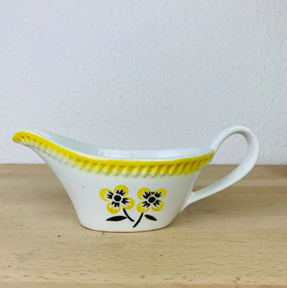 Saucière et deux raviers en faïence vintage
