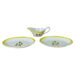 Saucière et deux raviers en faïence vintage