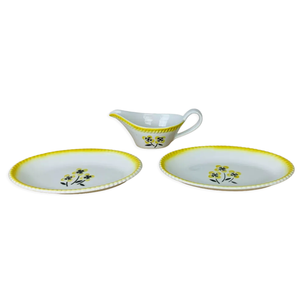Saucière et deux raviers en faïence vintage