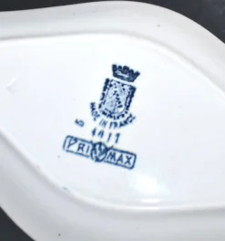 Saucière et 2 raviers en faïence Saint Amand décor rosace bleu marine Primax