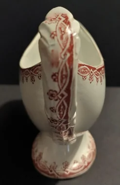 Saucière faïence décor rose marque V en creux XIXème